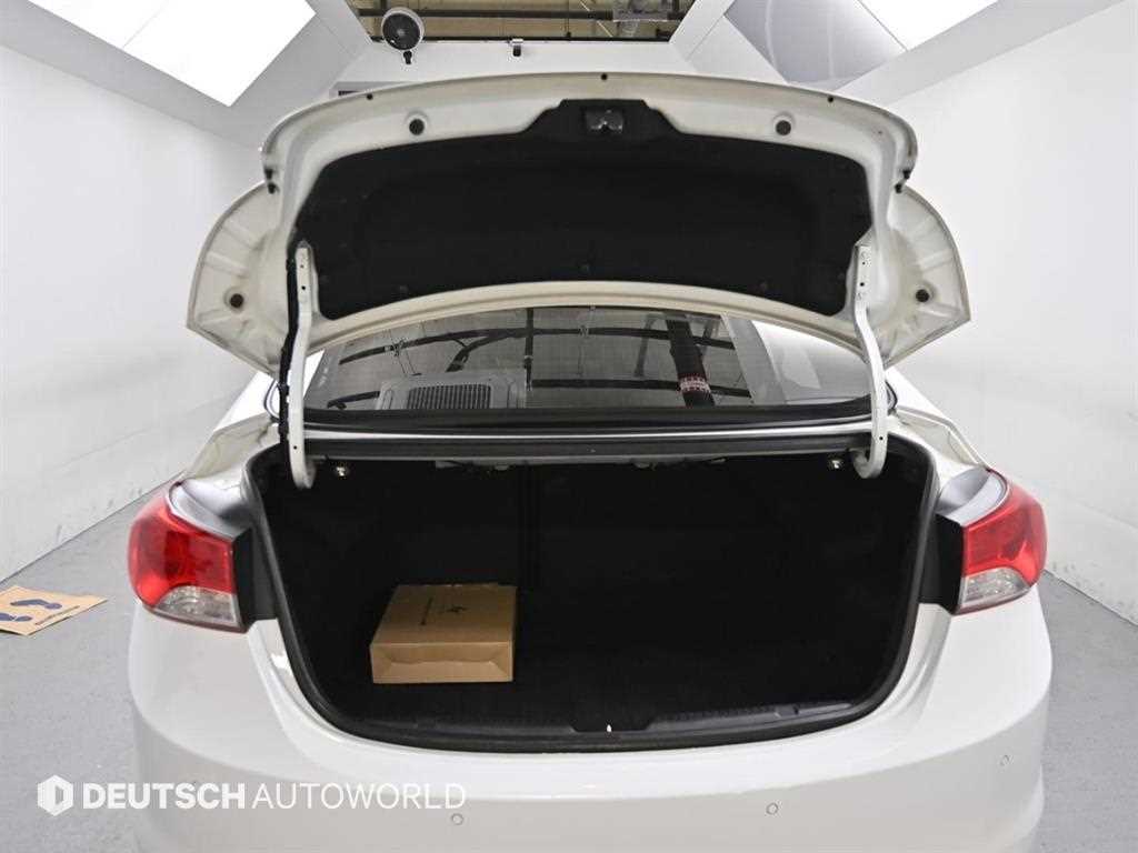 HYUNDAI Avante 2012 Blanco - Importación desde Corea - HF Imports Iquique - Foto 20