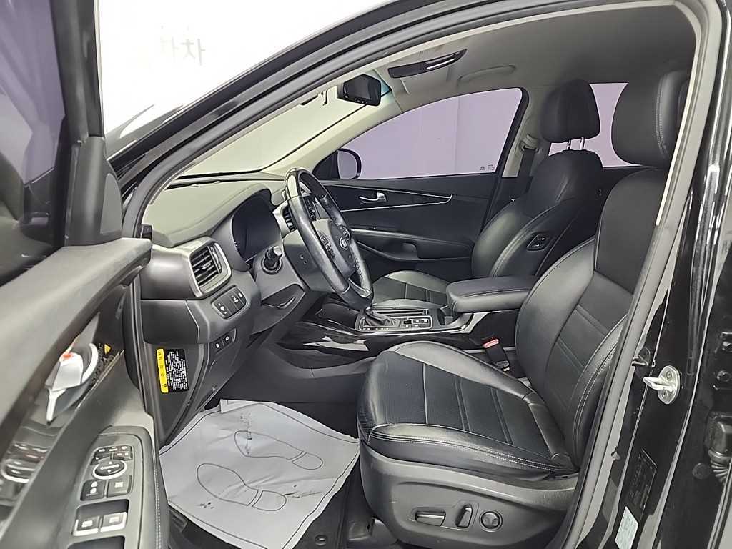 KIA Sorento - Vista 11