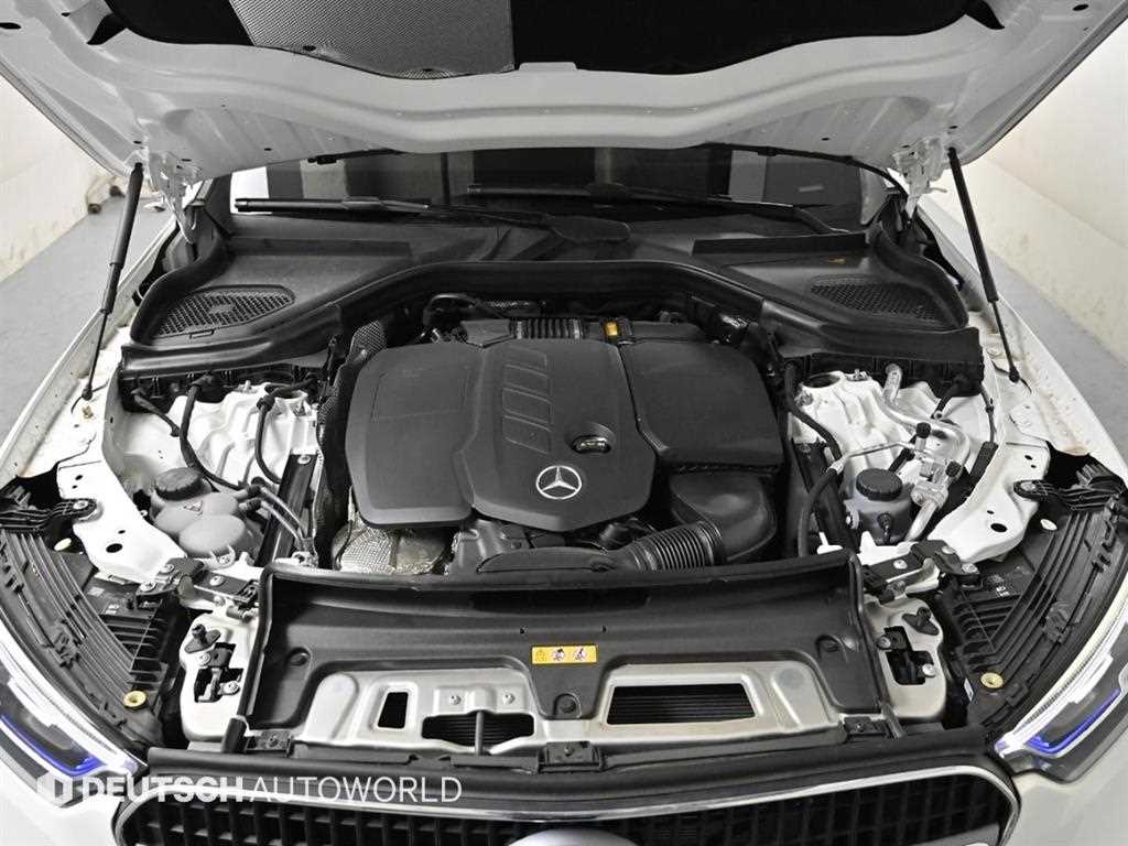 Mercedes Benz GLC Class - Vista 6