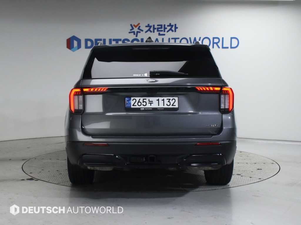 Ford Explorer - Vista 4