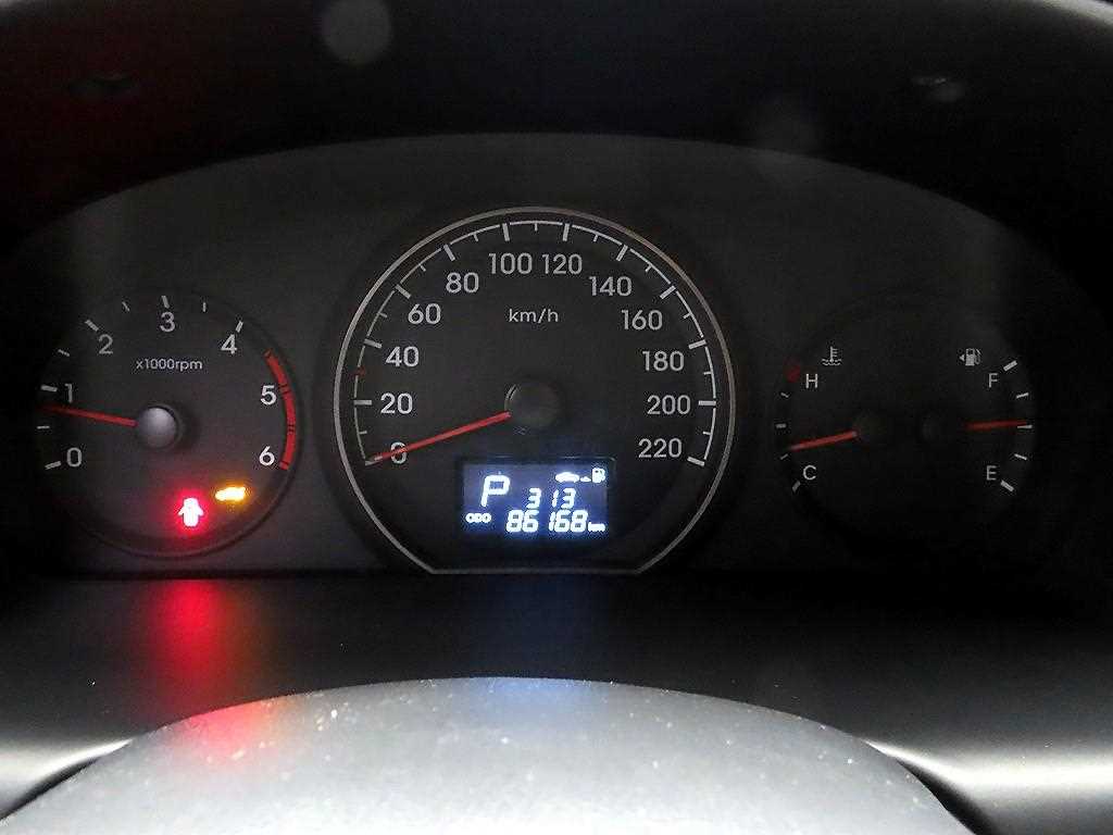 HYUNDAI Starex - Vista 6