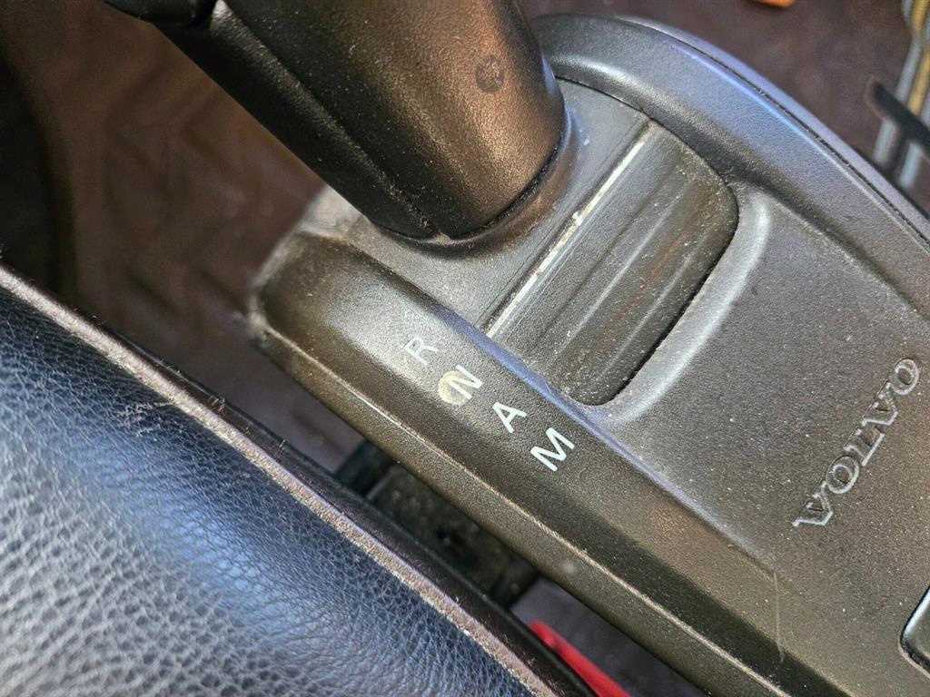 medium and large cargo truck - Vista 9