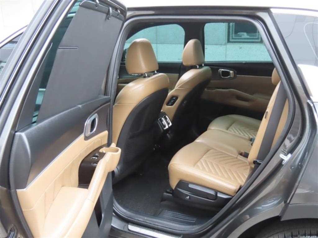 KIA Sorento 2024 Gris - Importación desde Corea - HF Imports Iquique - Foto 14