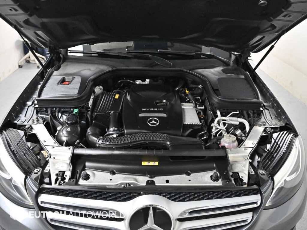 Mercedes Benz GLC Class - Vista 6