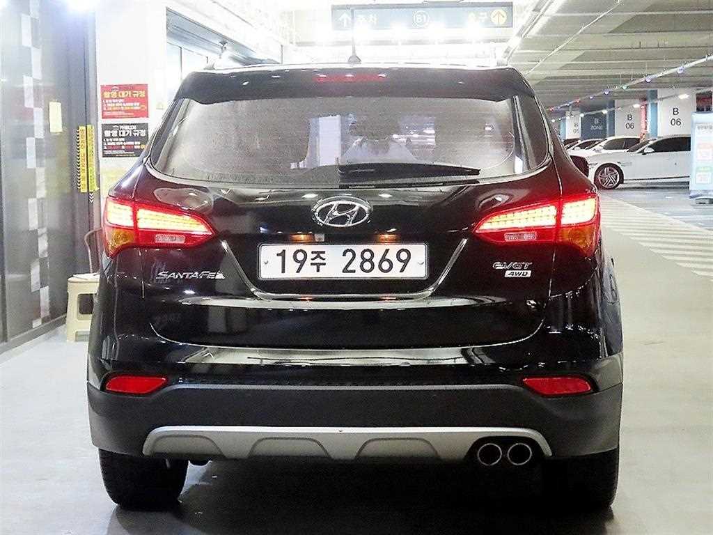 HYUNDAI Santa Fe - Vista 5