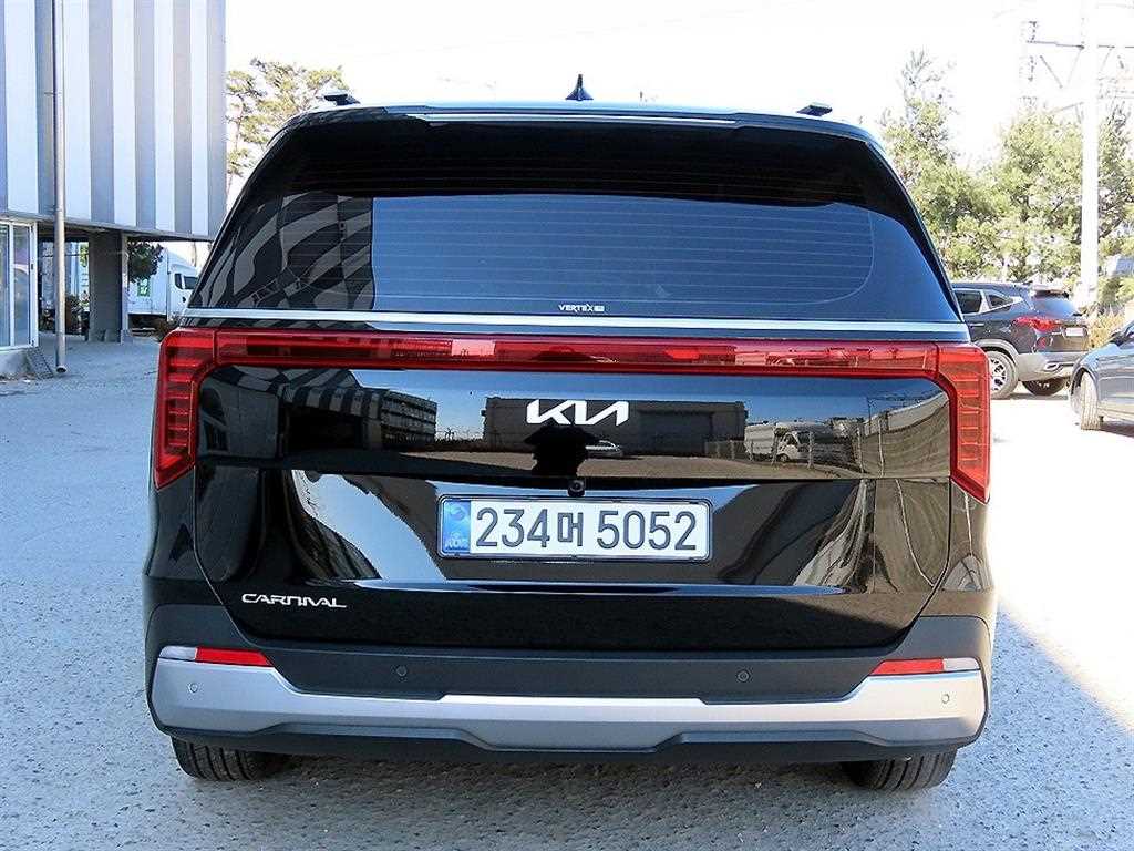 KIA Carnival - Vista 4