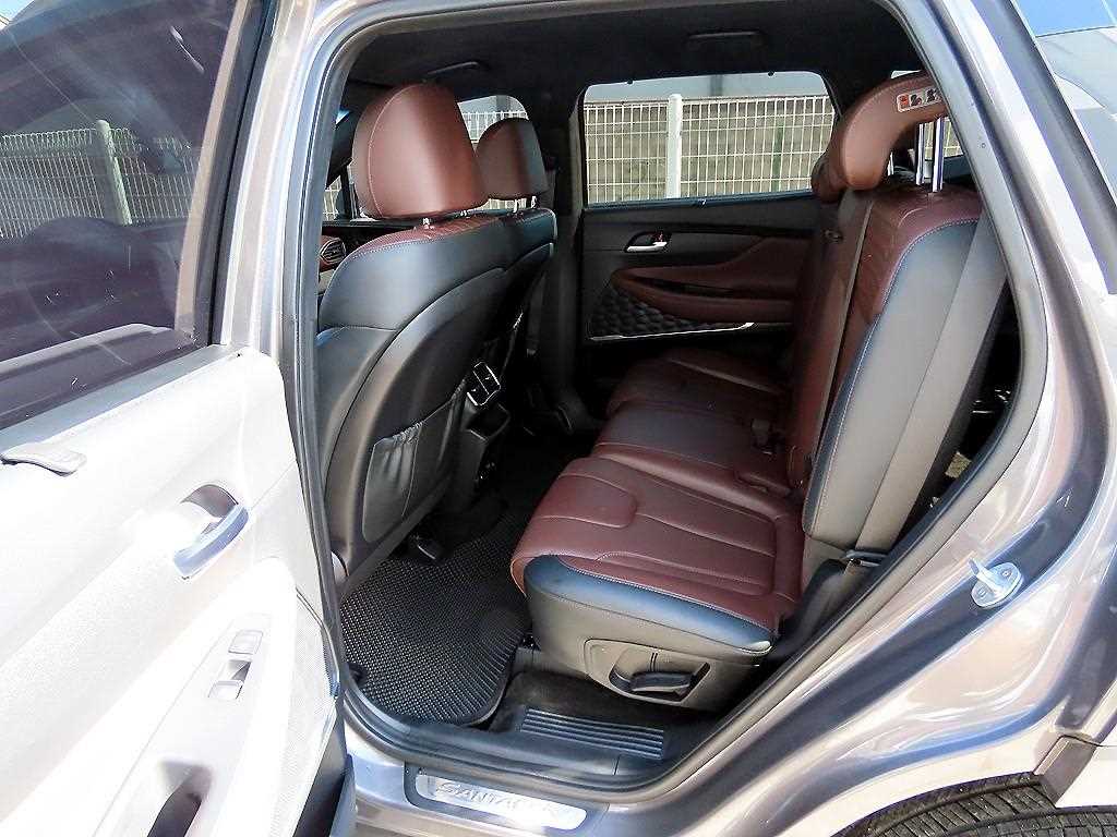 HYUNDAI Santa Fe - Vista 6