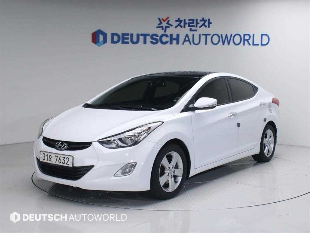 HYUNDAI Avante 2012 Blanco - Importación desde Corea - HF Imports Iquique - Foto 1