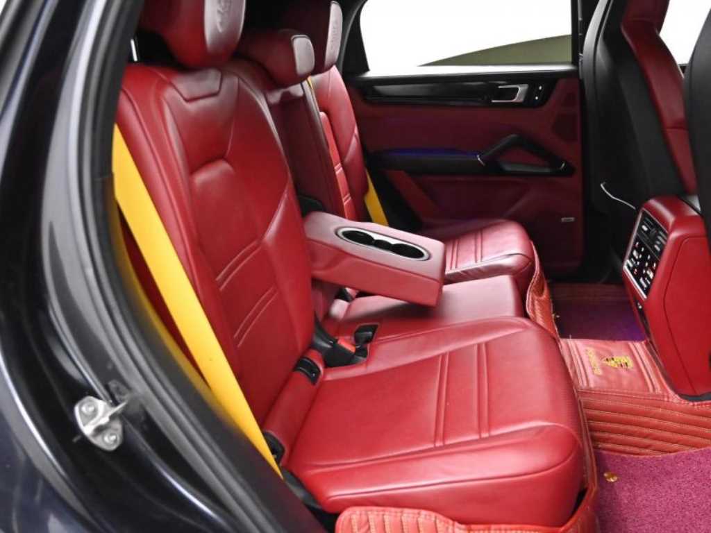 Porsche Cayenne - Vista 12