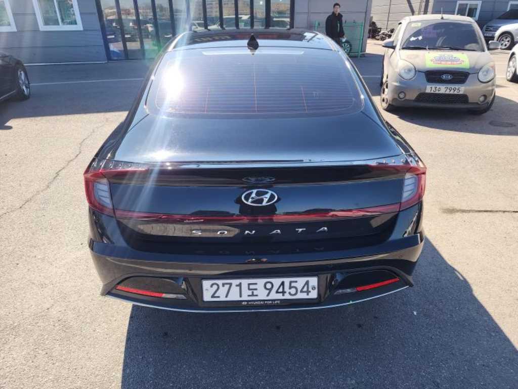 HYUNDAI Sonata - Vista 7