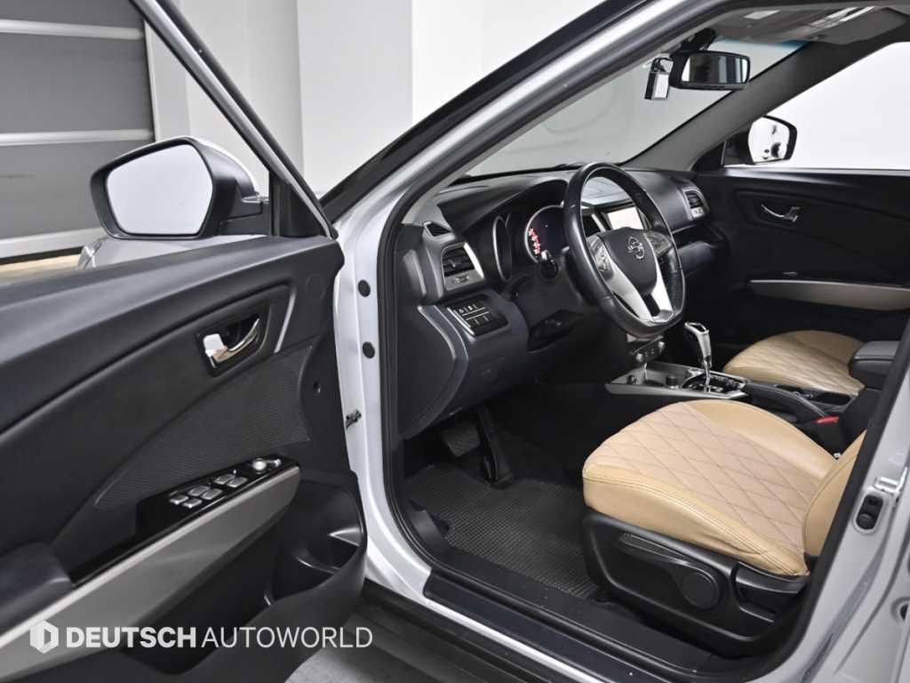 Ssangyong Tivoli - Vista 11