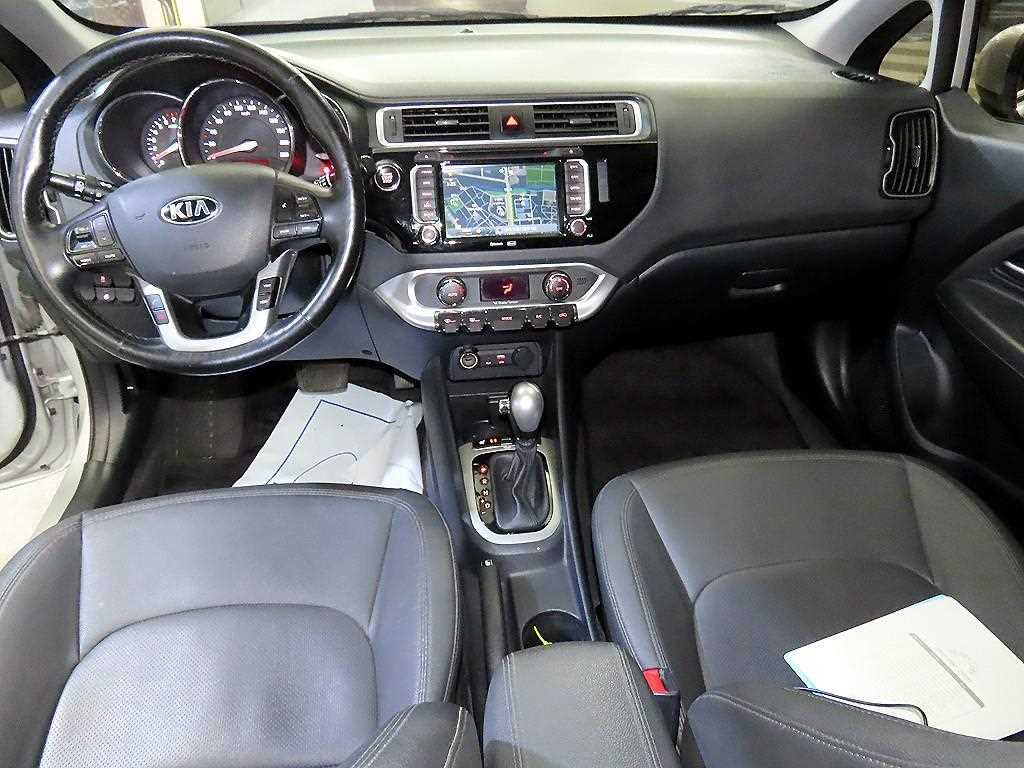 KIA Pride - Vista 10