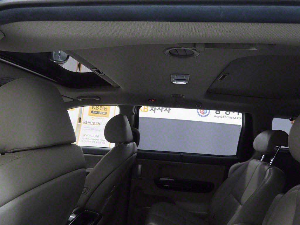 KIA Carnival 2019 Gris - Importación desde Corea - HF Imports Iquique - Foto 17