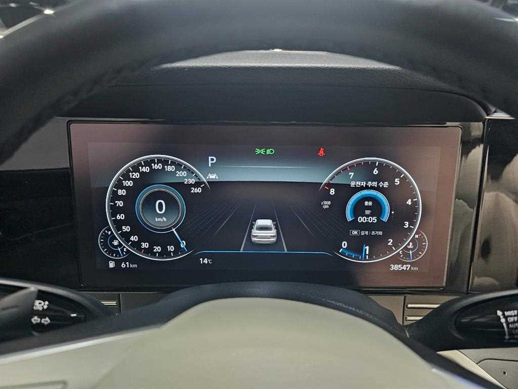 HYUNDAI Grandeur - Vista 8