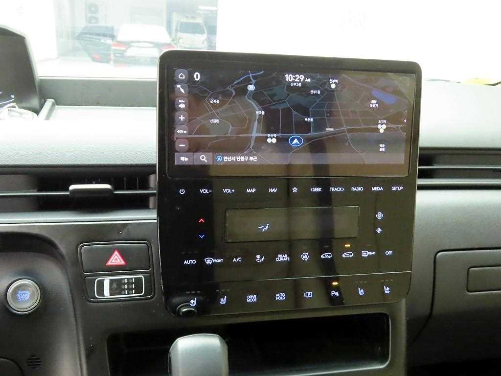 HYUNDAI Staria - Vista 10