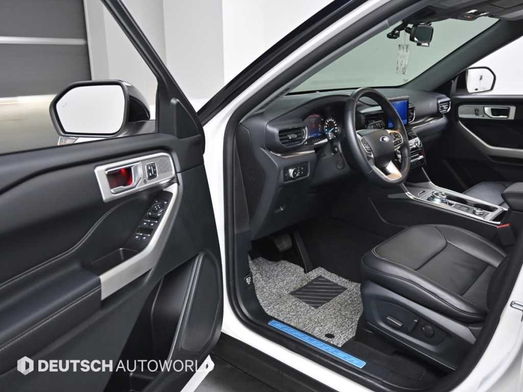 Ford Explorer - Vista 11