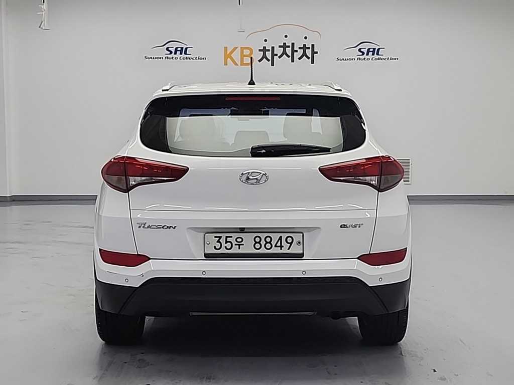 HYUNDAI Tucson - Vista 3