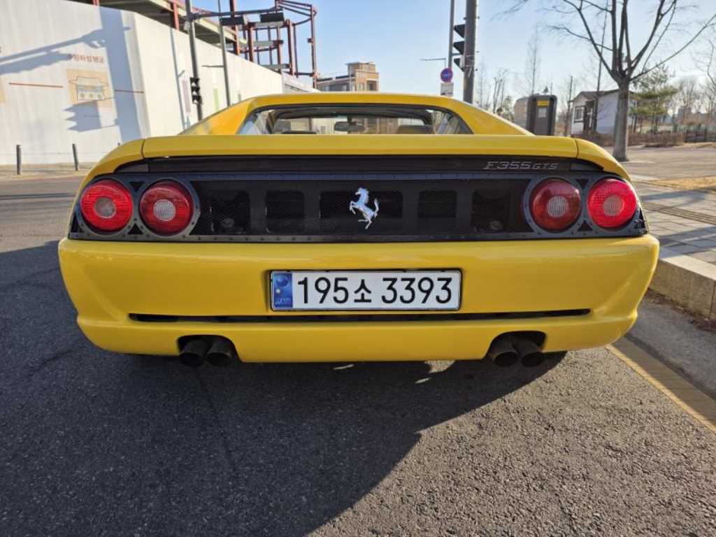 HYUNDAI Tuscani - Vista 5