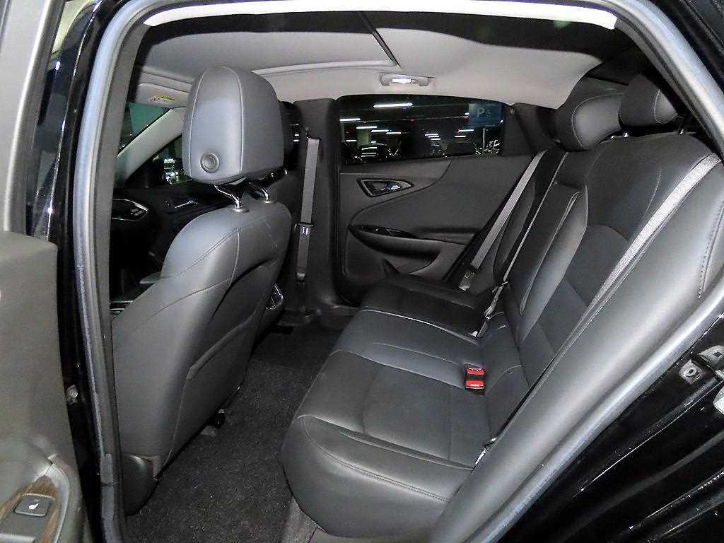 Chevrolet Malibu - Vista 7