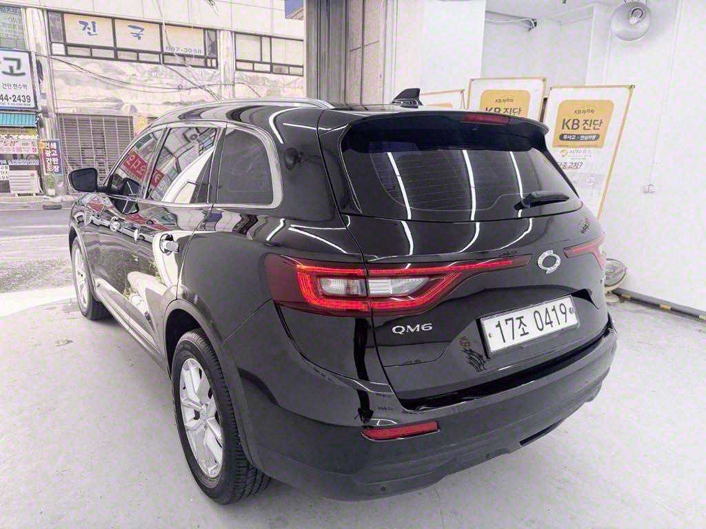 SAMSUNG QM6 - Vista 4