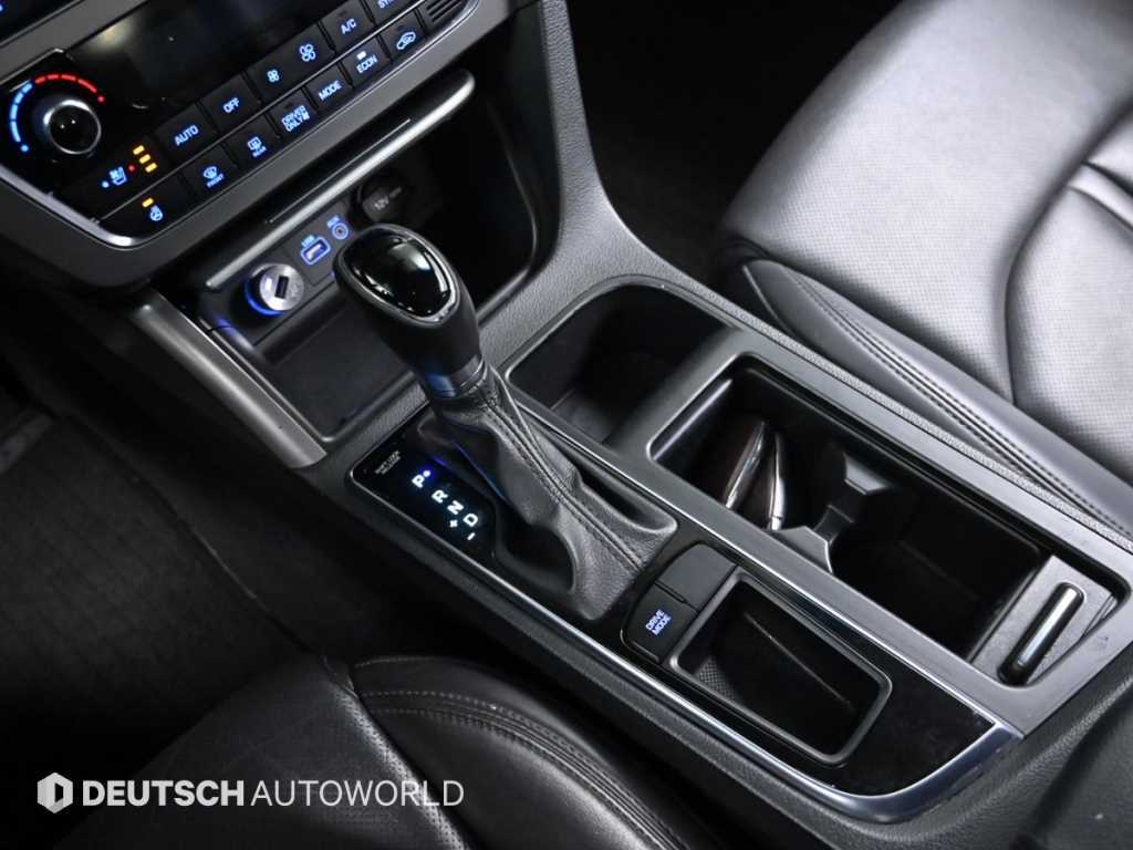 HYUNDAI Sonata - Vista 9