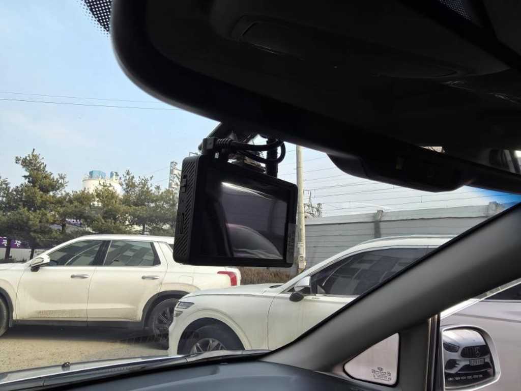 KIA Carens - Vista 11