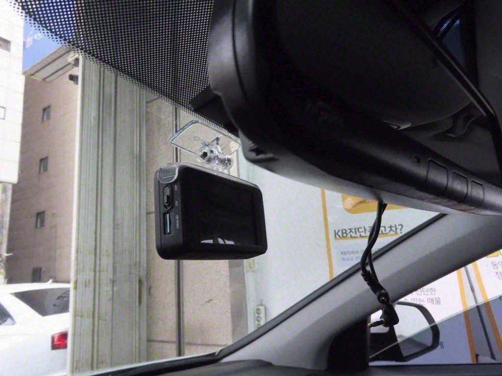 HYUNDAI Sonata - Vista 11