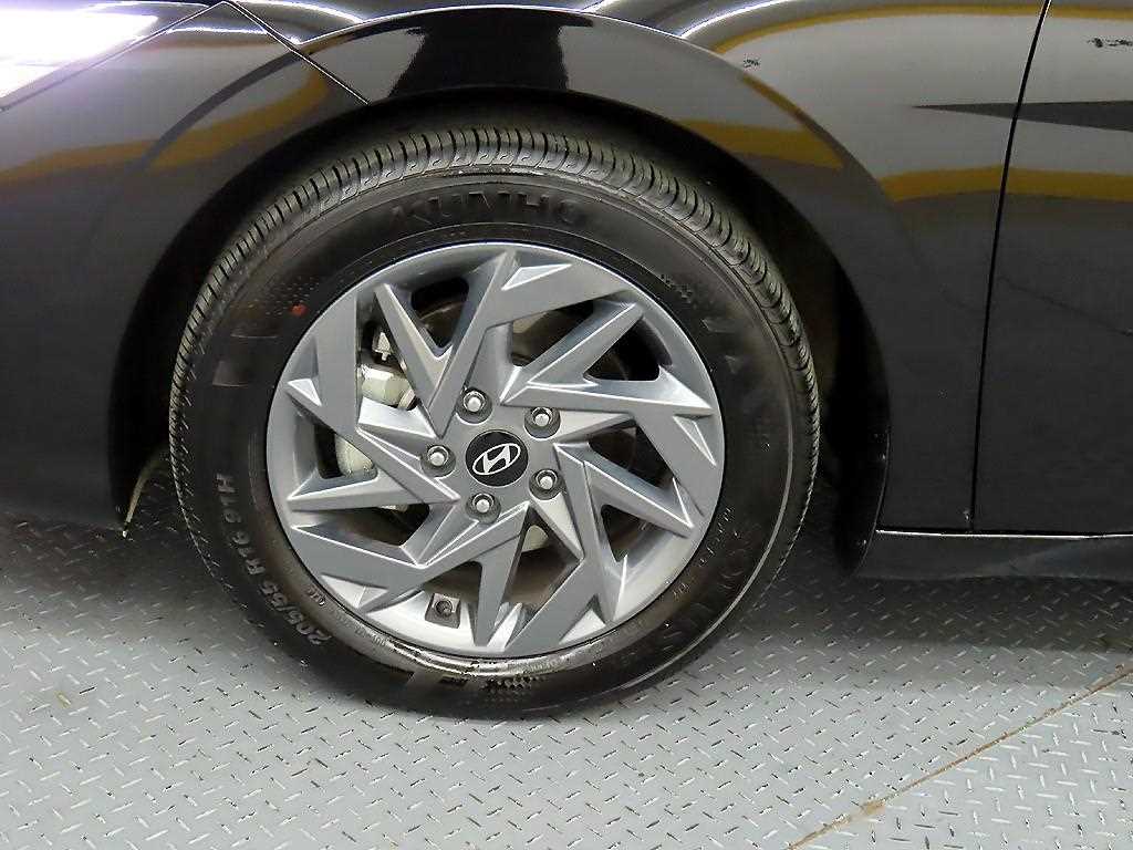 HYUNDAI Avante 2025 Negro - Importación desde Corea - HF Imports Iquique - Foto 19