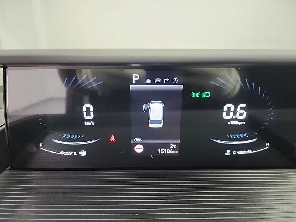 HYUNDAI Staria - Vista 6