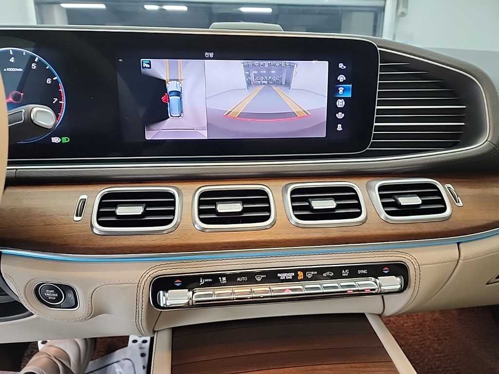 Mercedes Benz GLE Class - Vista 10