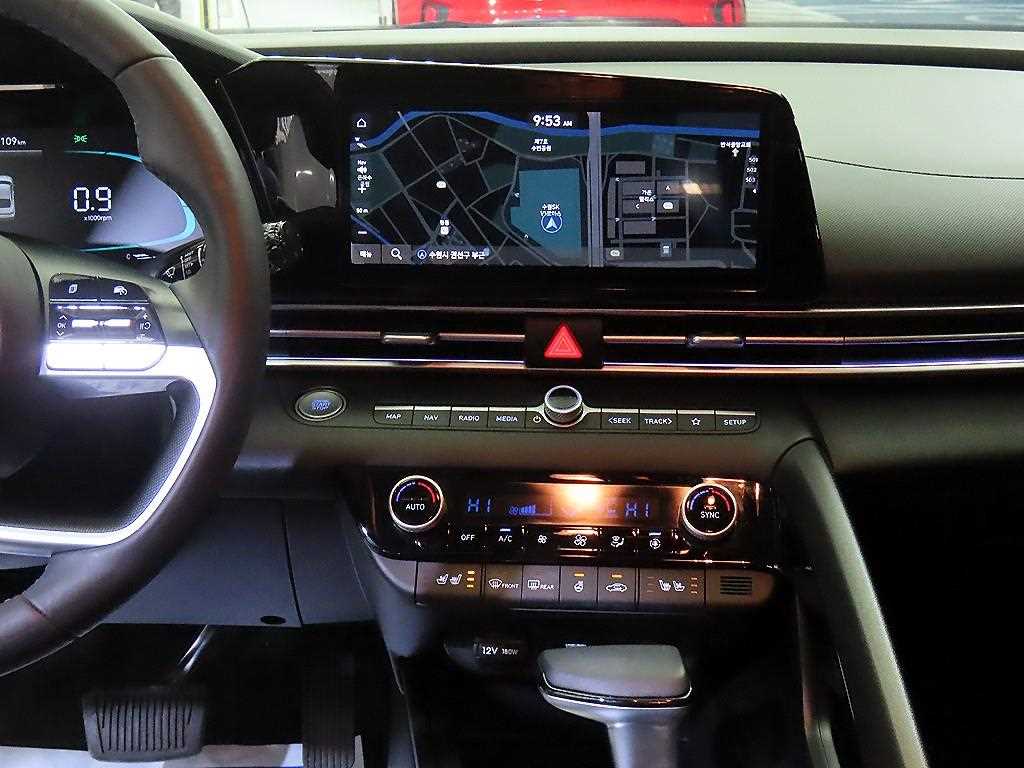 HYUNDAI Avante - Vista 11