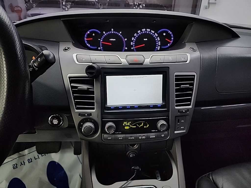 Ssangyong Korando - Vista 10