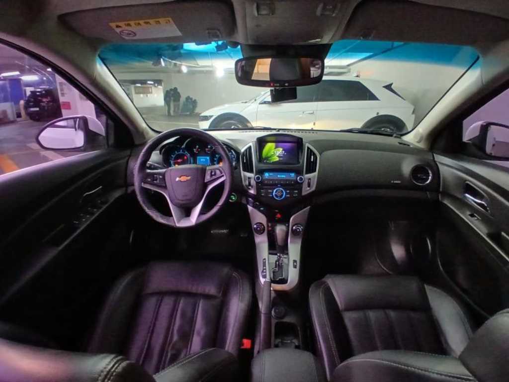 Chevrolet Cruise - Vista 6