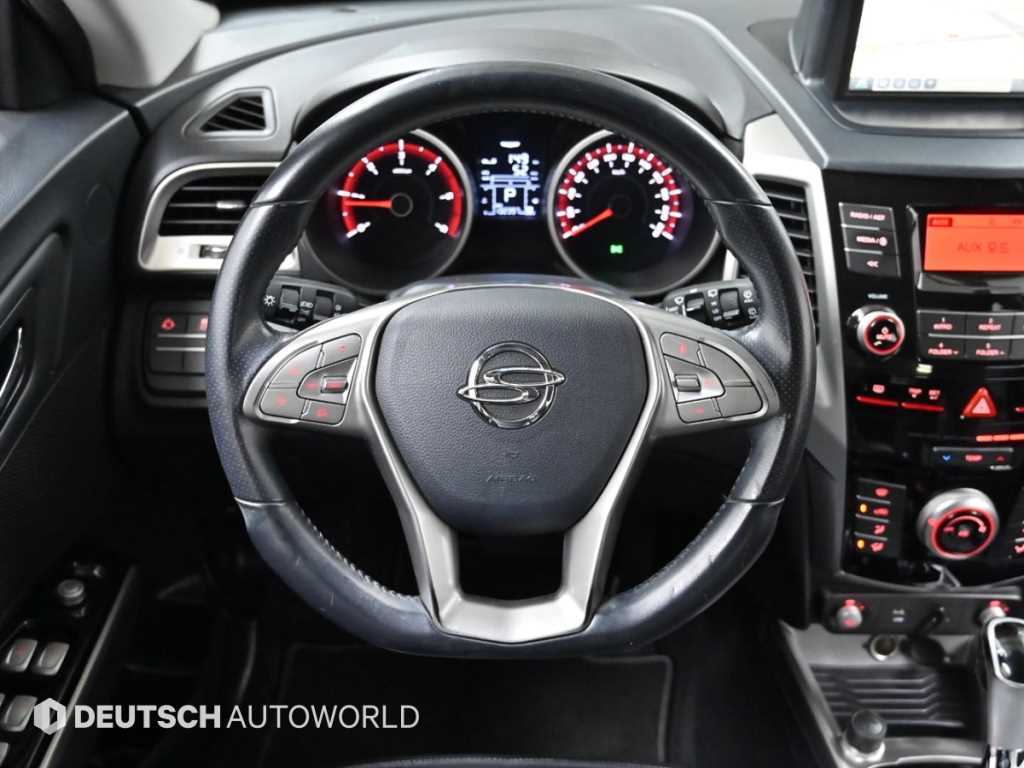 Ssangyong Tivoli 2016 Azul - Importación desde Corea - HF Imports Iquique - Foto 13