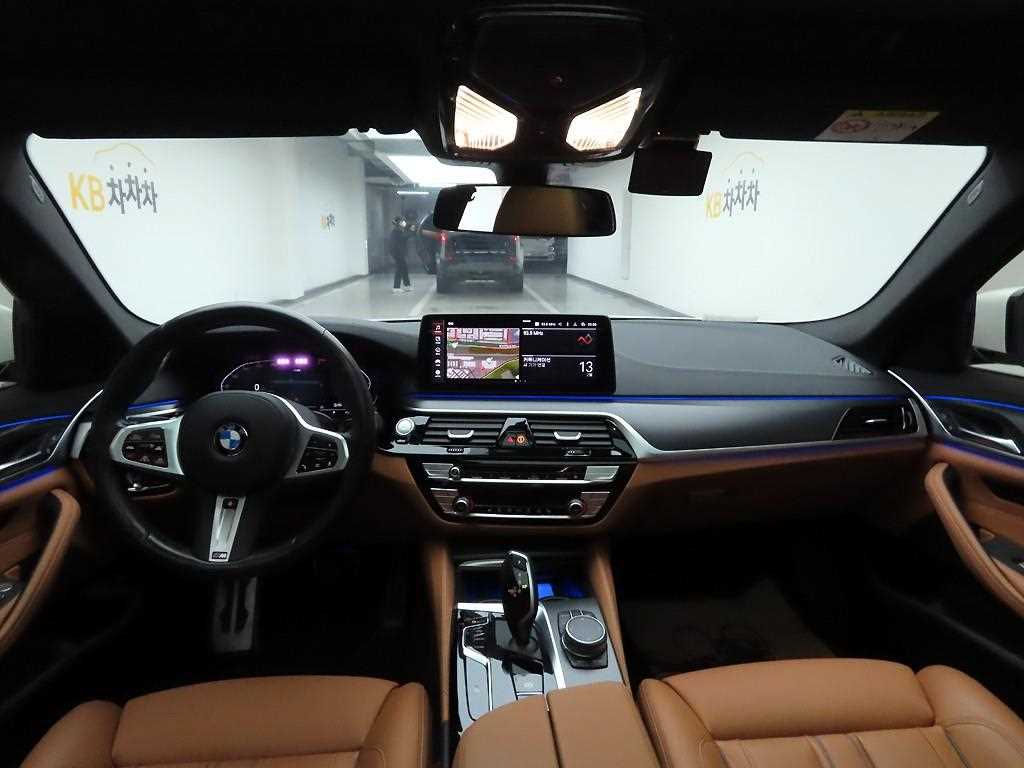 BMW 5 Series - Vista 7