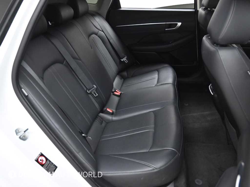 HYUNDAI Sonata - Vista 12