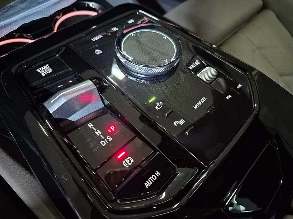 BMW 5 Series - Vista 11