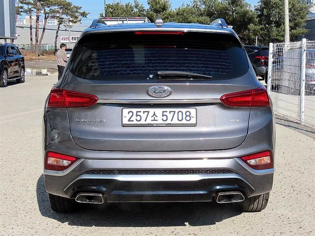 HYUNDAI Santa Fe - Vista 4