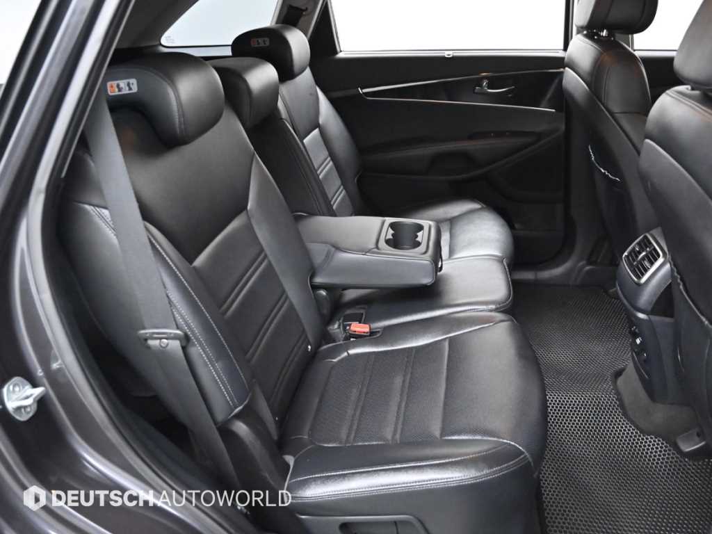 KIA Sorento - Vista 11