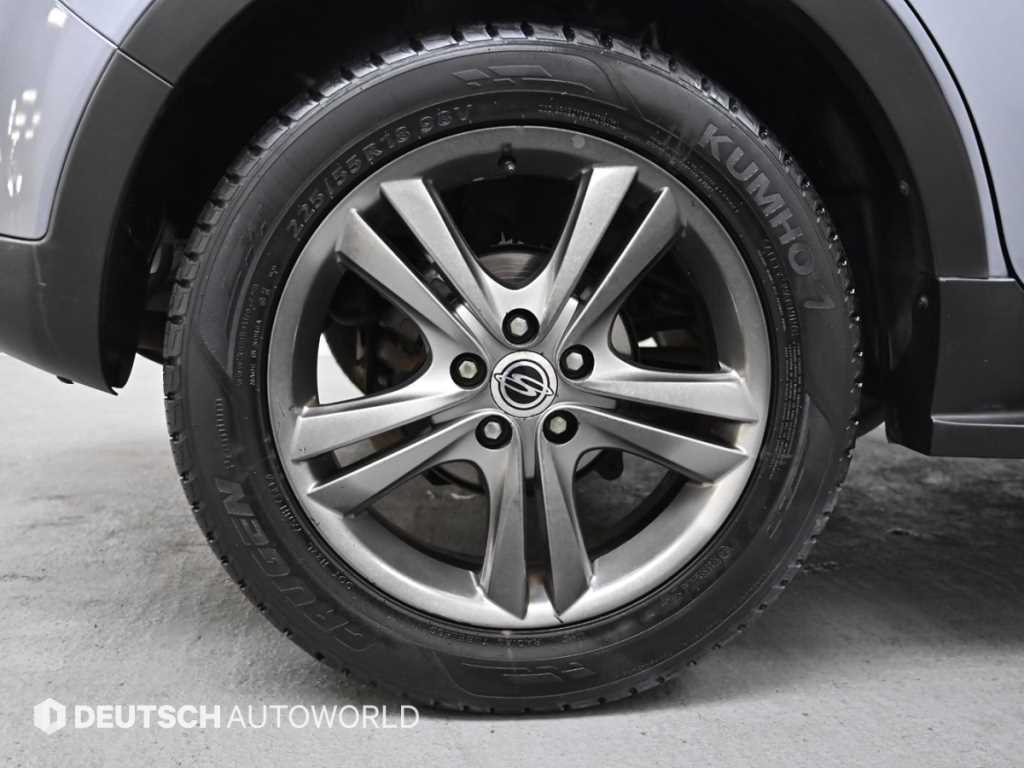 Ssangyong Korando - Vista 5