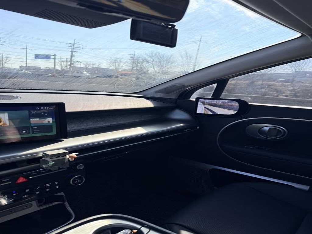 HYUNDAI IONIQ 9 - Vista 8