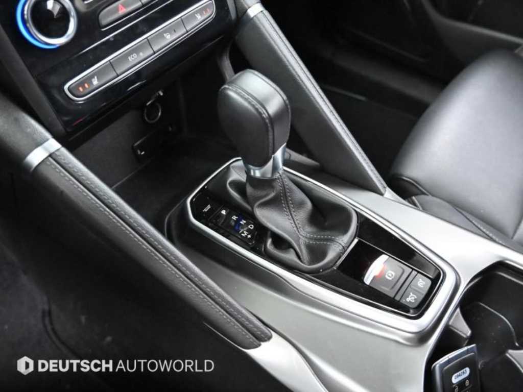 SAMSUNG QM6 - Vista 9