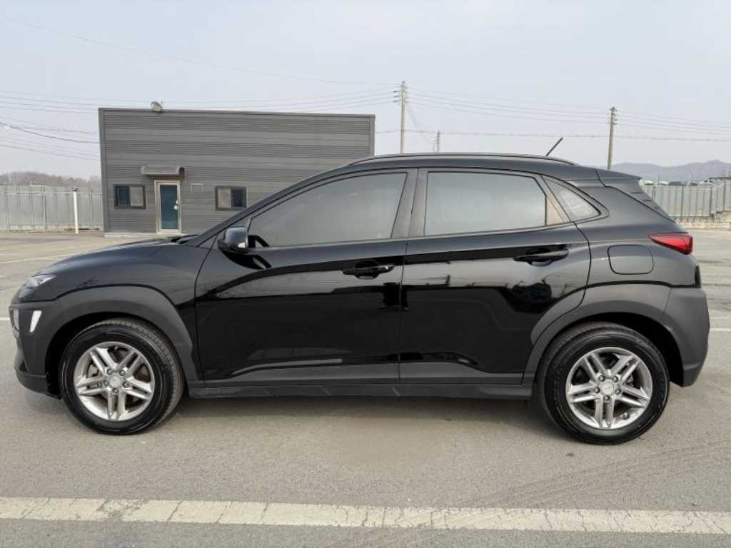HYUNDAI Kona - Vista 6