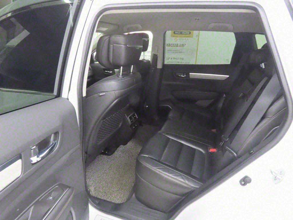 SAMSUNG QM6 - Vista 6