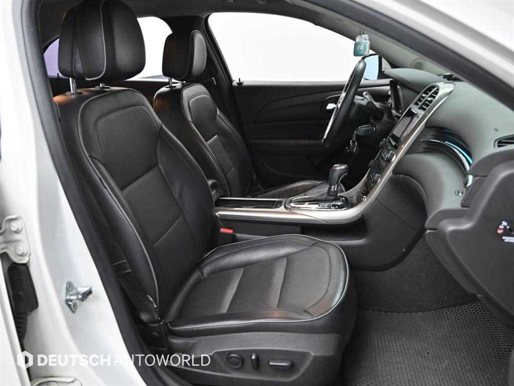 Chevrolet Malibu - Vista 10