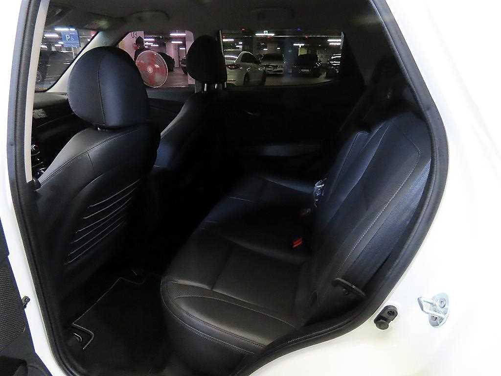 Ssangyong Tivoli - Vista 7