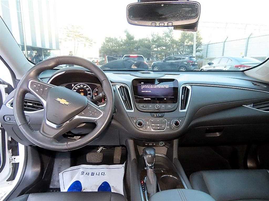 Chevrolet Malibu - Vista 7