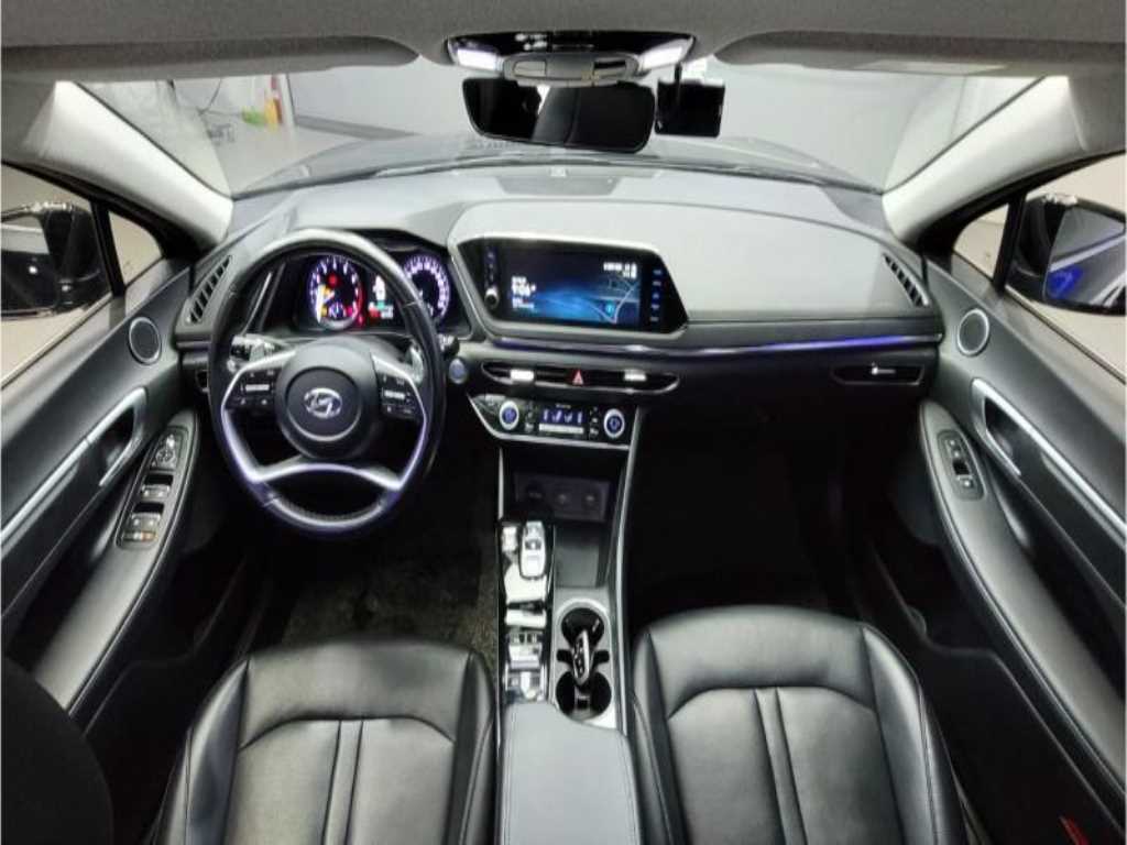 HYUNDAI Sonata - Vista 6