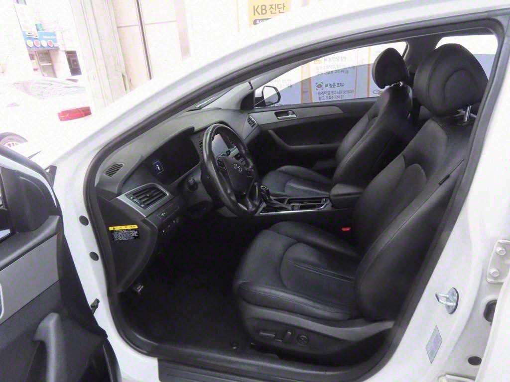 HYUNDAI Sonata - Vista 5