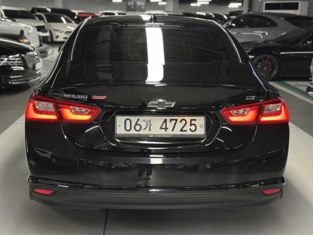 Chevrolet Malibu - Vista 4